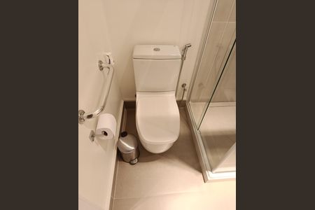 Apartamento à venda com 89m², 2 quartos e 1 vaga Apartamento à venda com 89m², 2 quartos e 1 vagaBanheiro social