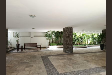 Apartamento à venda com 89m², 2 quartos e 1 vaga Apartamento à venda com 89m², 2 quartos e 1 vagaHall de entrada