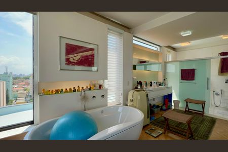 Apartamento para alugar com 156m², 1 quarto e 2 vagasBanheiro da Suíte