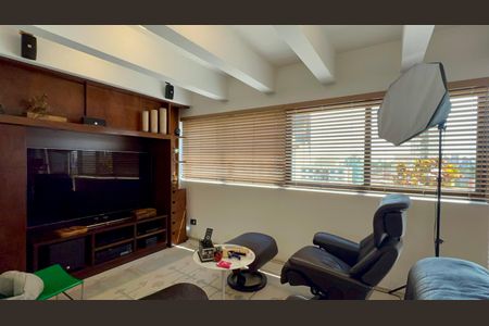 Sala de TV de apartamento para alugar com 1 quarto, 156m² em Jardins, São Paulo