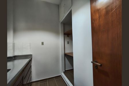 Apartamento à venda com 62m², 2 quartos e 1 vaga Apartamento à venda com 62m², 2 quartos e 1 vagaQuarto de Serviço