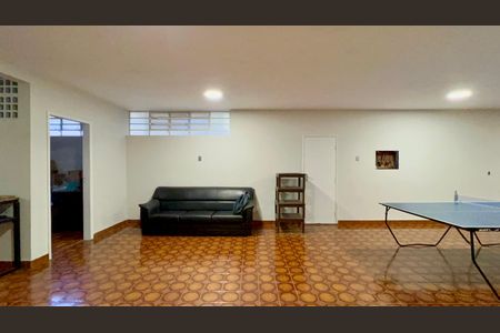 Casa à venda com 420m², 3 quartos e 8 vagasGaragem