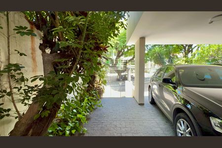 Casa à venda com 420m², 3 quartos e 8 vagasGaragem