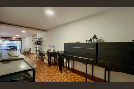 Casa à venda com 420m², 3 quartos e 8 vagasGaragem