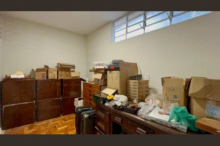 Casa à venda com 420m², 3 quartos e 8 vagasDespensa