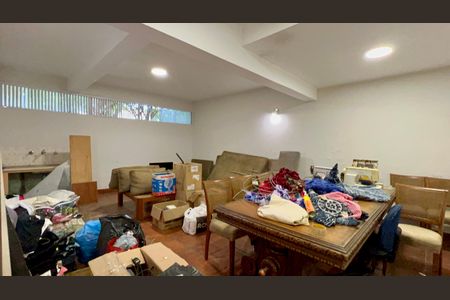 Casa à venda com 420m², 3 quartos e 8 vagasSala 2