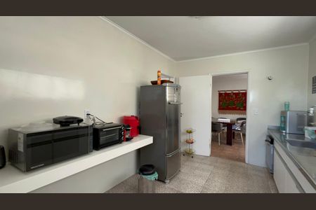 Casa à venda com 420m², 3 quartos e 8 vagasCozinha