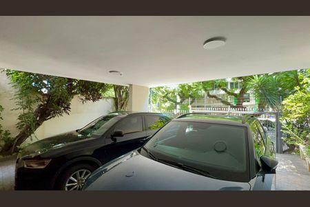 Casa à venda com 420m², 3 quartos e 8 vagasGaragem