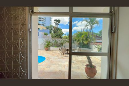 Casa à venda com 420m², 3 quartos e 8 vagasÁrea comum