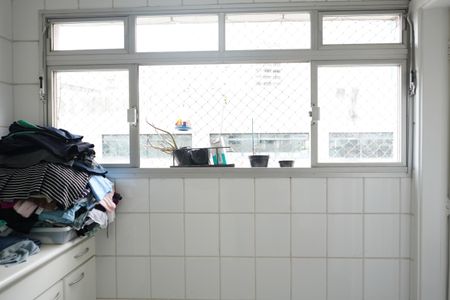 Apartamento à venda com 131m², 3 quartos e 1 vagaÁrea de Serviço