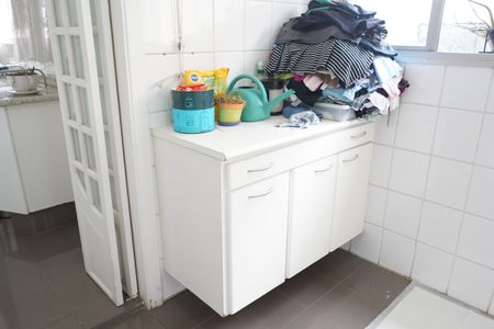 Apartamento à venda com 131m², 3 quartos e 1 vagaÁrea de Serviço