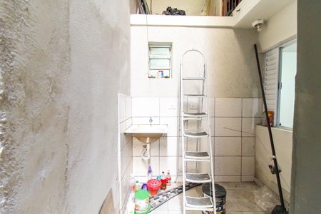 Casa para alugar com 60m², 2 quartos e 1 vaga Casa para alugar com 60m², 2 quartos e 1 vagaÁrea de Serviço