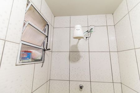 Casa para alugar com 60m², 2 quartos e 1 vaga Casa para alugar com 60m², 2 quartos e 1 vagaBanheiro da Suíte