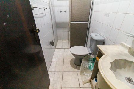 Casa para alugar com 60m², 2 quartos e 1 vaga Casa para alugar com 60m², 2 quartos e 1 vagaBanheiro 2