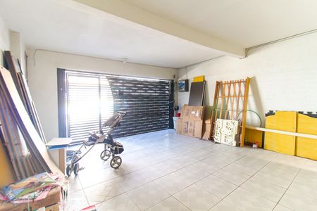 Casa para alugar com 60m², 2 quartos e 1 vaga Casa para alugar com 60m², 2 quartos e 1 vagaGaragem