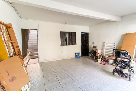 Casa para alugar com 60m², 2 quartos e 1 vaga Casa para alugar com 60m², 2 quartos e 1 vagaGaragem