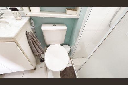 Apartamento à venda com 74m², 3 quartos e 2 vagas Apartamento à venda com 74m², 3 quartos e 2 vagasBanheiro da Suíte