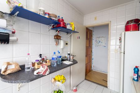 Apartamento à venda com 100m², 2 quartos e 1 vaga Apartamento à venda com 100m², 2 quartos e 1 vagaCozinha e Área de Serviço