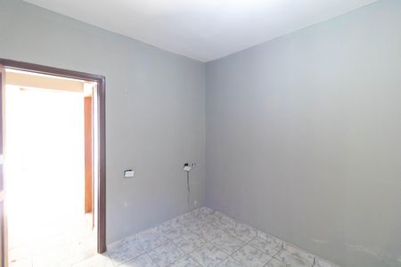 Casa à venda com 107m², 3 quartos e 4 vagasQuarto da Edícula