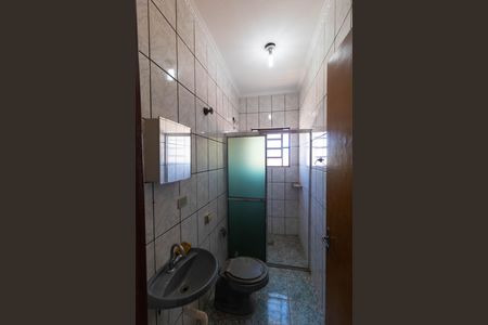 Casa à venda com 107m², 3 quartos e 4 vagasBanheiro 01