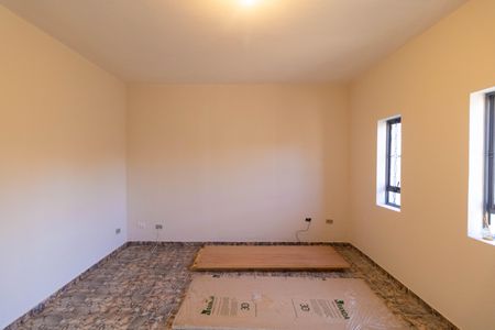 Casa à venda com 107m², 3 quartos e 4 vagasSalas