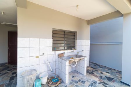 Casa à venda com 107m², 3 quartos e 4 vagasÁrea de Serviço