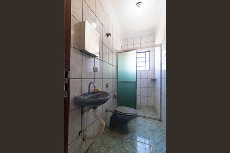 Casa à venda com 107m², 3 quartos e 4 vagasBanheiro 01