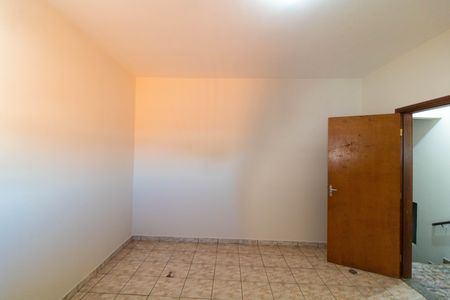 Casa à venda com 107m², 3 quartos e 4 vagasQuarto 02