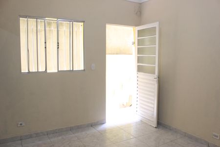 Sala de casa para alugar com 2 quartos, 110m² em Vila Paraiso, Guarulhos