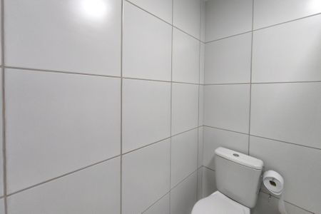 Banheiro de apartamento para alugar com 1 quarto, 39m² em Jardim Samambaia, Campinas