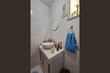 Casa à venda com 360m², 3 quartos e 3 vagasBanheiro 2