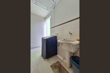 Casa à venda com 360m², 3 quartos e 3 vagasÁrea de Serviço