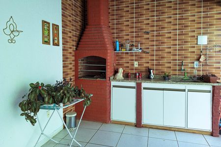 Casa à venda com 360m², 3 quartos e 3 vagasQuintal