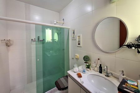 Casa à venda com 360m², 3 quartos e 3 vagasBanheiro Social
