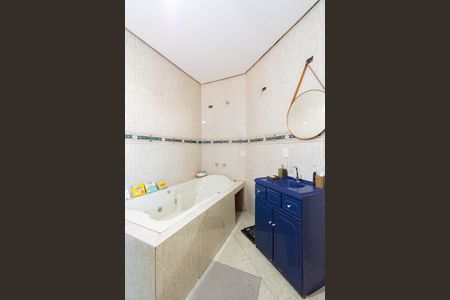 Casa à venda com 274m², 4 quartos e 3 vagas