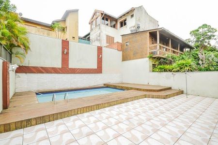 Casa de condomínio para alugar com 300m², 4 quartos e 2 vagas Casa de condomínio para alugar com 300m², 4 quartos e 2 vagasÁrea comum