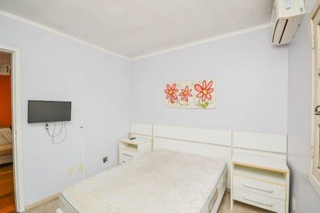 Casa de condomínio para alugar com 300m², 4 quartos e 2 vagas Casa de condomínio para alugar com 300m², 4 quartos e 2 vagasQuarto 4