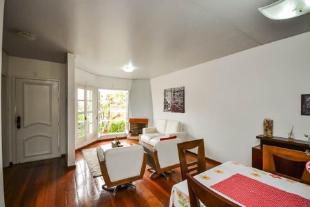 Casa de condomínio para alugar com 300m², 4 quartos e 2 vagas Casa de condomínio para alugar com 300m², 4 quartos e 2 vagasSala