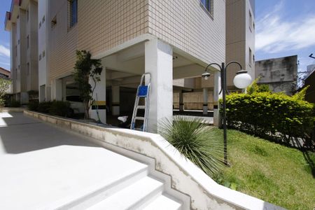 Apartamento para alugar com 95m², 3 quartos e 2 vagasEntrada