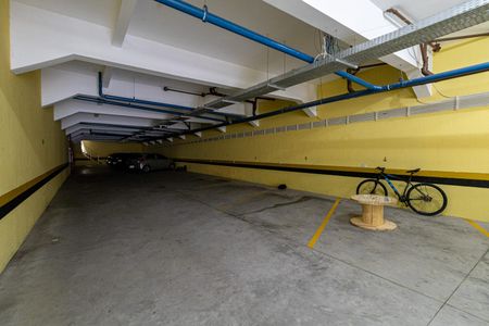 Apartamento à venda com 45m², 2 quartos e 1 vaga Apartamento à venda com 45m², 2 quartos e 1 vagaEstacionamento