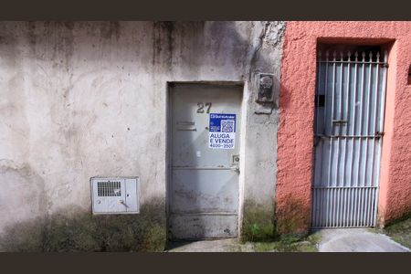 Casa à venda com 100m², 4 quartos e sem vaga