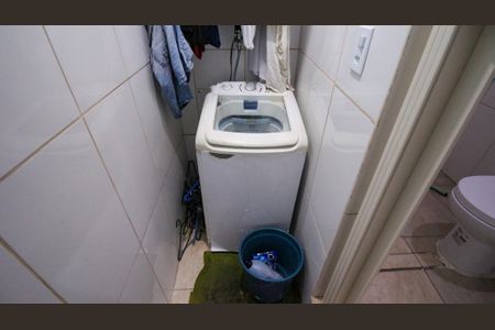 Casa à venda com 100m², 4 quartos e sem vaga