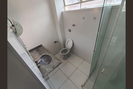 Apartamento para alugar com 75m², 2 quartos e sem vagaBanheiro