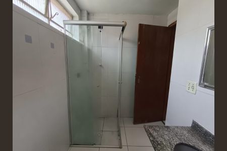 Apartamento para alugar com 75m², 2 quartos e sem vagaBanheiro