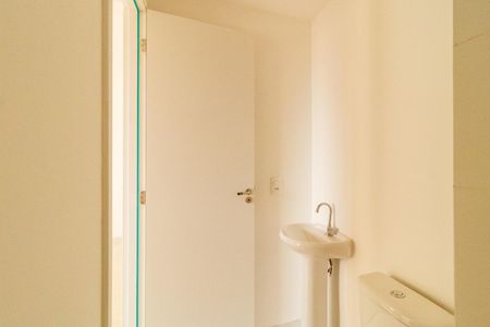 Apartamento para alugar com 33m², 2 quartos e sem vagaBanheiro