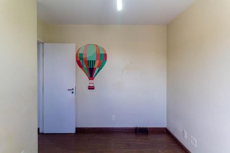 Apartamento à venda com 78m², 3 quartos e 2 vagasQuarto 2