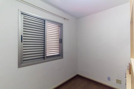 Apartamento à venda com 78m², 3 quartos e 2 vagasQuarto 3