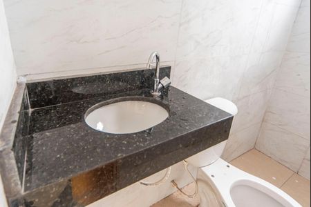 Banheiro de apartamento à venda com 2 quartos, 86m² em Vila Linda, Santo André