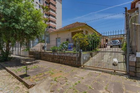 Casa à venda com 386m², 4 quartos e 3 vagasFachada