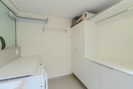 Apartamento à venda com 68m², 1 quarto e 1 vagaÁrea de Serviço